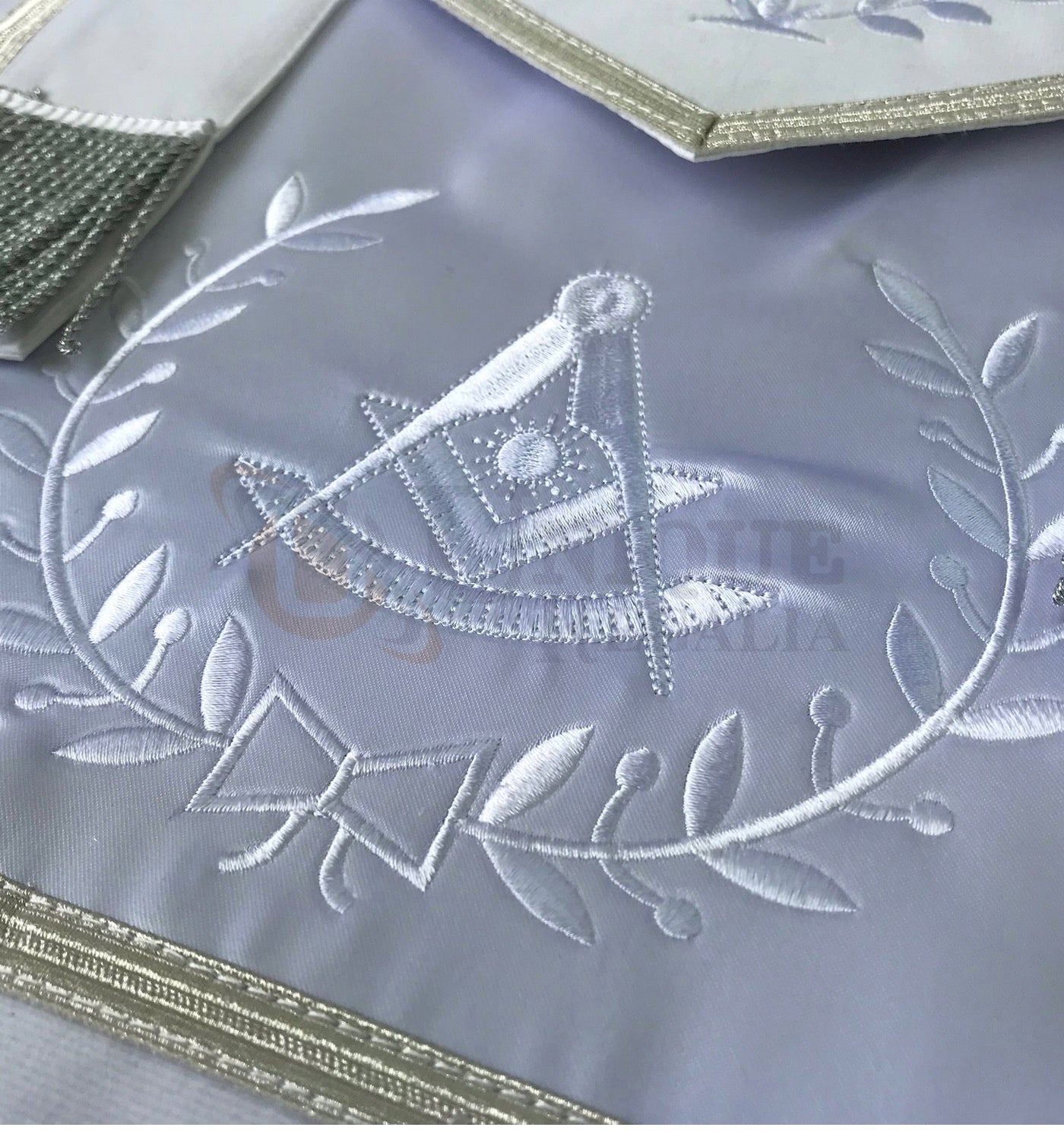 Blue Lodge Past Master Apron white